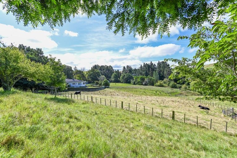 Photo of property in 1652 Taihape Road, Sherenden, Hastings, 4179