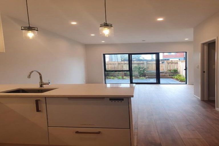 Photo of property in 7/2 Waipa Street, Birkenhead, Auckland, 0626