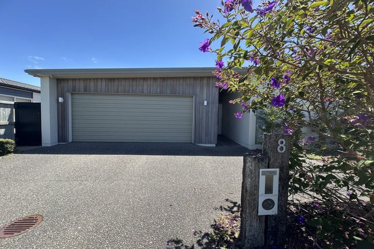 Photo of property in 8 Awatira Drive, Papamoa Beach, Papamoa, 3118