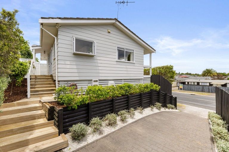 Photo of property in 108 Tamatea Road, Taupo, 3330