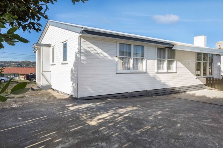 Photo of property in 54 Waiuta Street, Titahi Bay, Porirua, 5022