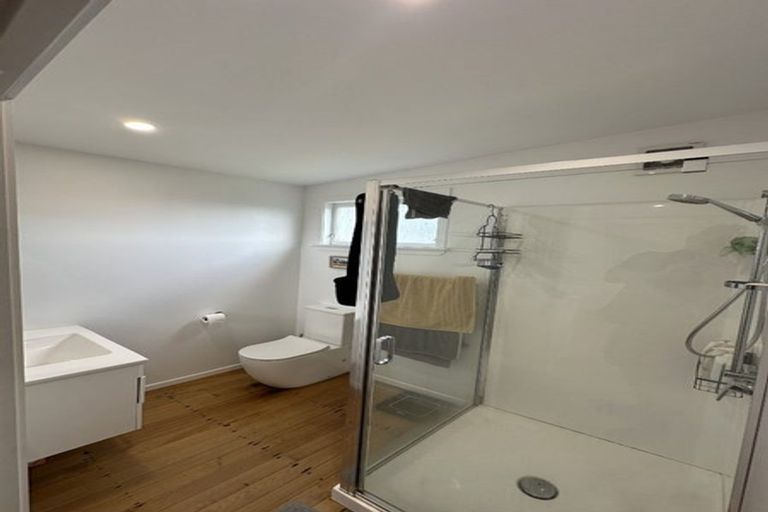 Photo of property in 4 Poplar Road, Stanmore Bay, Whangaparaoa, 0932