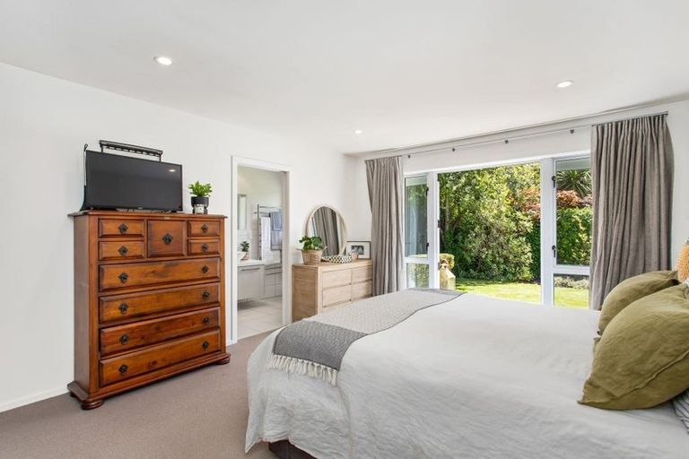Photo of property in 21 Braithwaite Street, Ilam, Christchurch, 8041