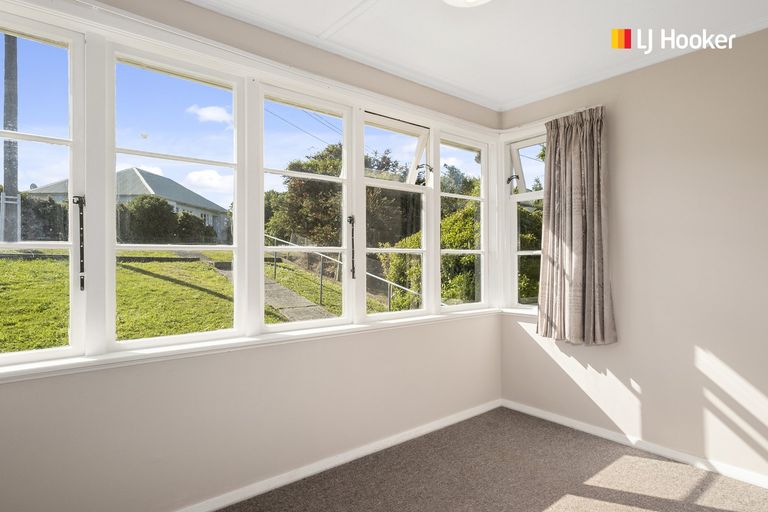 Photo of property in 52 Puketai Street, Andersons Bay, Dunedin, 9013