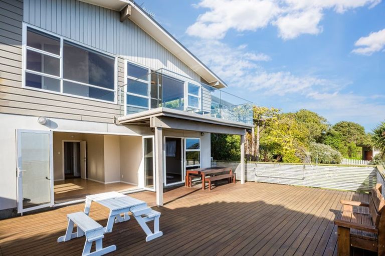 Photo of property in 30 Taupo Crescent, Plimmerton, Porirua, 5026