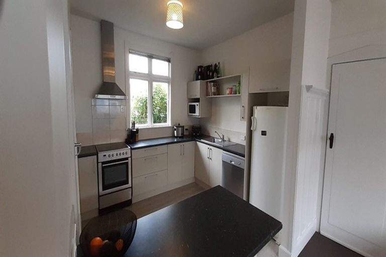 Photo of property in 32 Penrith Avenue, Somerfield, Christchurch, 8024