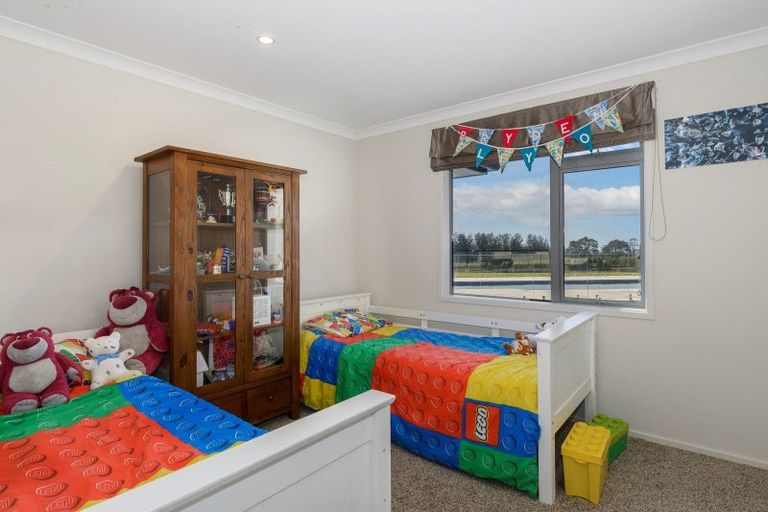 Photo of property in 74a Walter Henry Drive, Omanawa, Tauranga, 3171