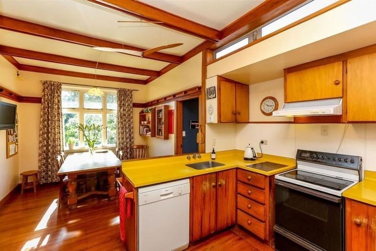 Photo of property in 103 Gover Street, New Plymouth, 4310