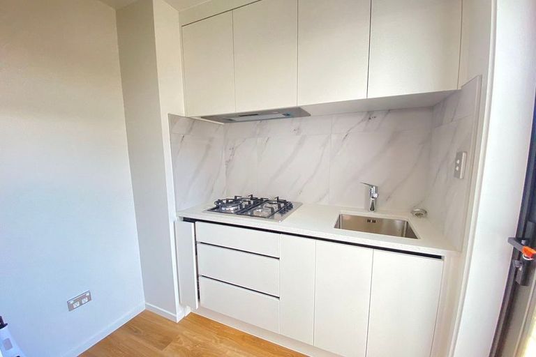 Photo of property in 34a Cassino Street, Bayswater, Auckland, 0622