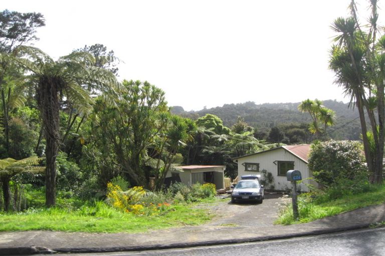 Photo of property in 626 Huia Road, Parau, Auckland, 0604