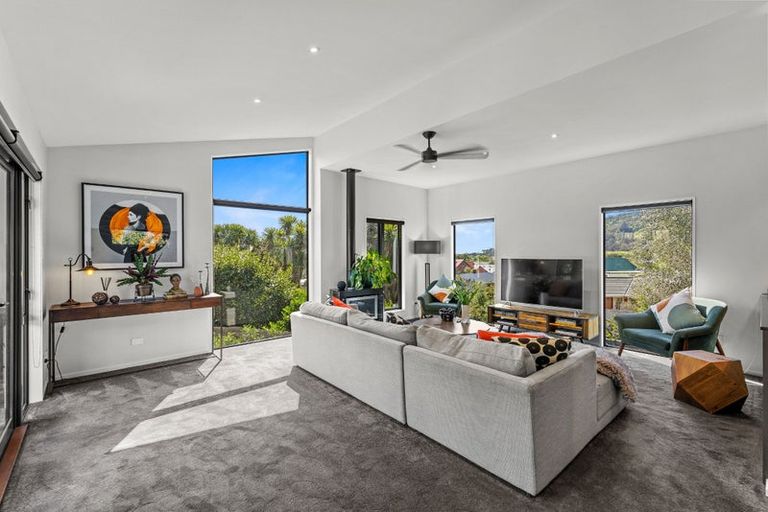 Photo of property in 77 Port Hills Road, Heathcote Valley, Christchurch, 8022