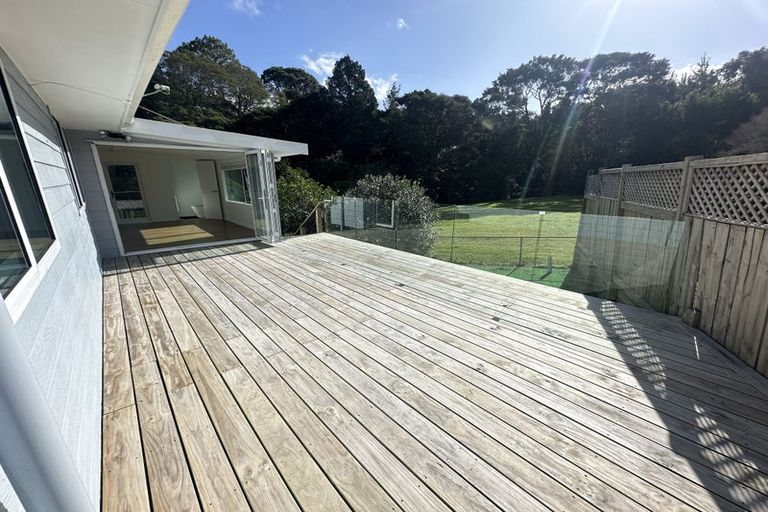 Photo of property in 2/130 Spinella Drive, Bayview, Auckland, 0629