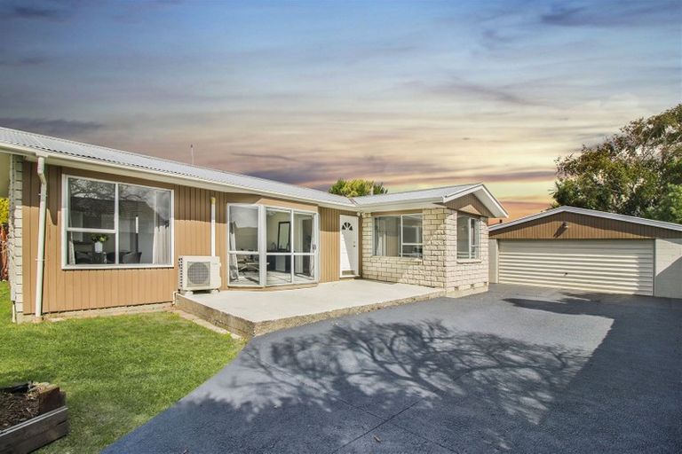 Photo of property in 32 Bayswater Crescent, Bromley, Christchurch, 8062