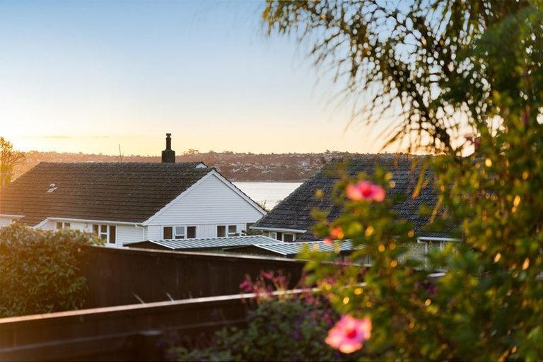 Photo of property in 94a Bayswater Avenue, Bayswater, Auckland, 0622