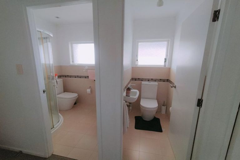 Photo of property in 33 Minaret Drive, Bucklands Beach, Auckland, 2014