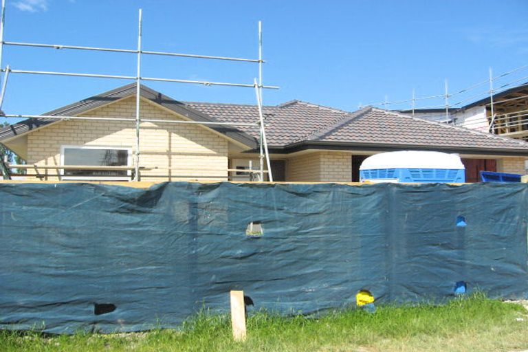 Photo of property in 4 Brookwater Avenue, Northwood, Christchurch, 8051