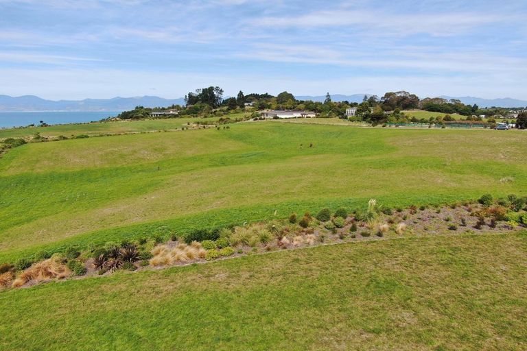 Photo of property in 21 Te Papa Lane, Tasman, 7173