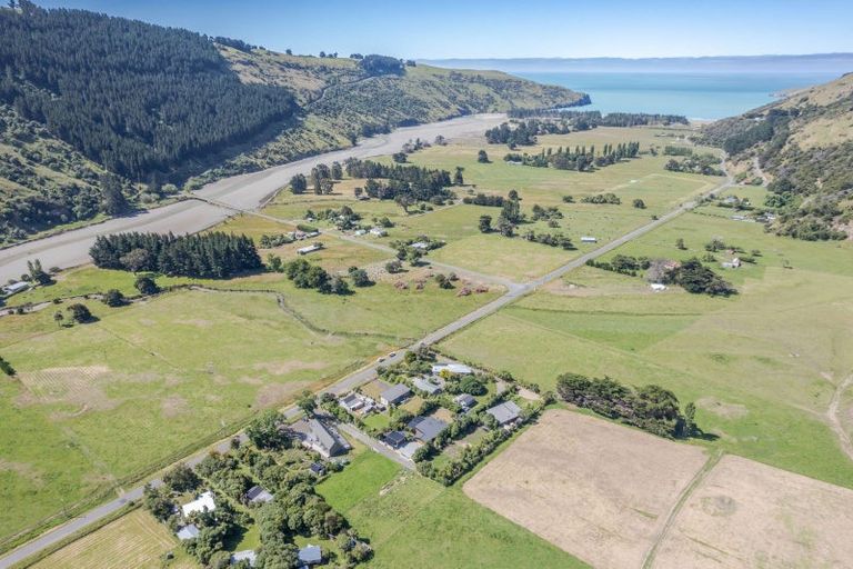 Photo of property in 1200 Okains Bay Road, Okains Bay, 7583