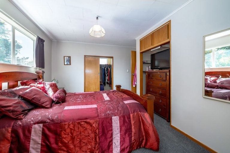 Photo of property in 2 Booth Street, Carterton, 5713