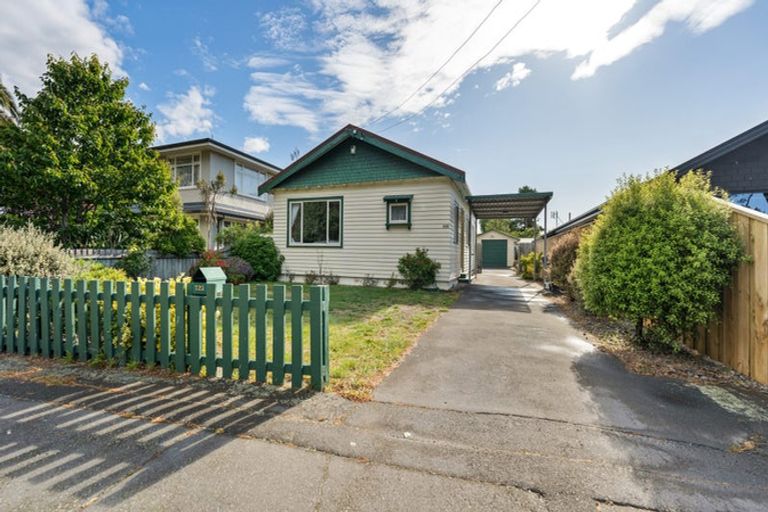 Photo of property in 222 Keyes Road, New Brighton, Christchurch, 8083