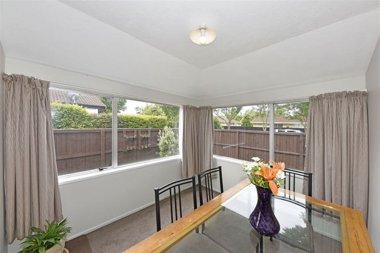 Photo of property in 1/20 Heaphy Place, Casebrook, Christchurch, 8051