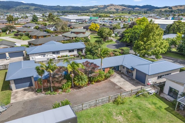 Photo of property in 11 Seascape Avenue, Whitianga, 3510