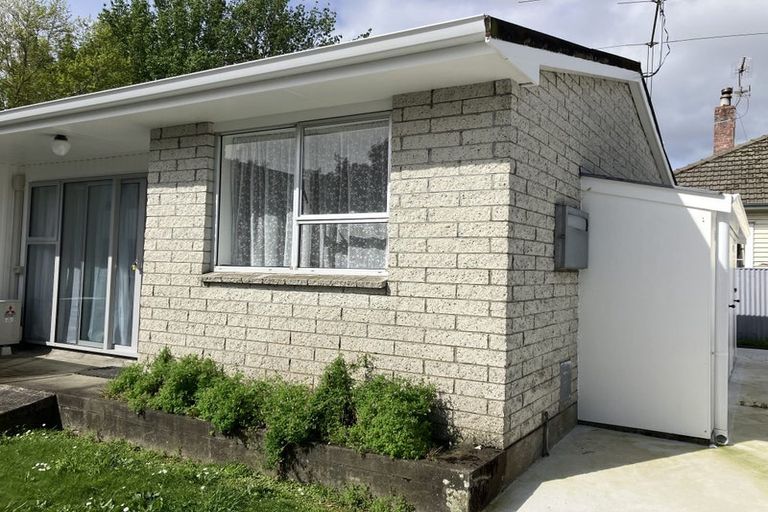 Photo of property in 5 Savage Crescent, Upper Hutt Central, Upper Hutt, 5018