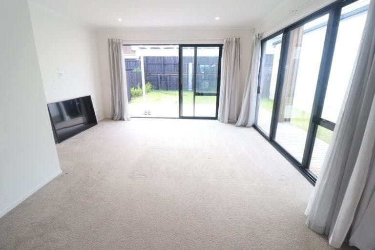 Photo of property in 68 Bomb Point Drive, Hobsonville, Auckland, 0616