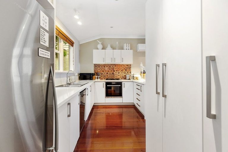 Photo of property in 23 Buckingham Street, Melrose, Wellington, 6023