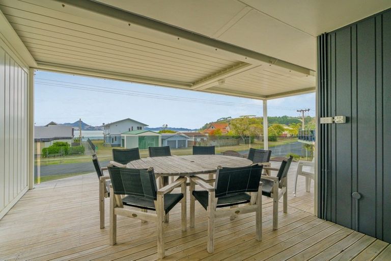 Photo of property in 180 Captain Cook Road, Cooks Beach, Whitianga, 3591