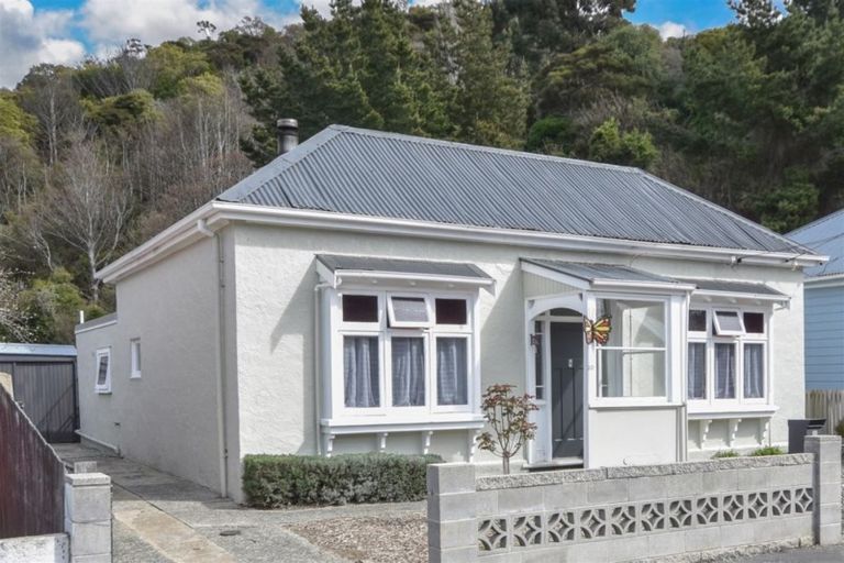 Photo of property in 33 Crown Street, North East Valley, Dunedin, 9010