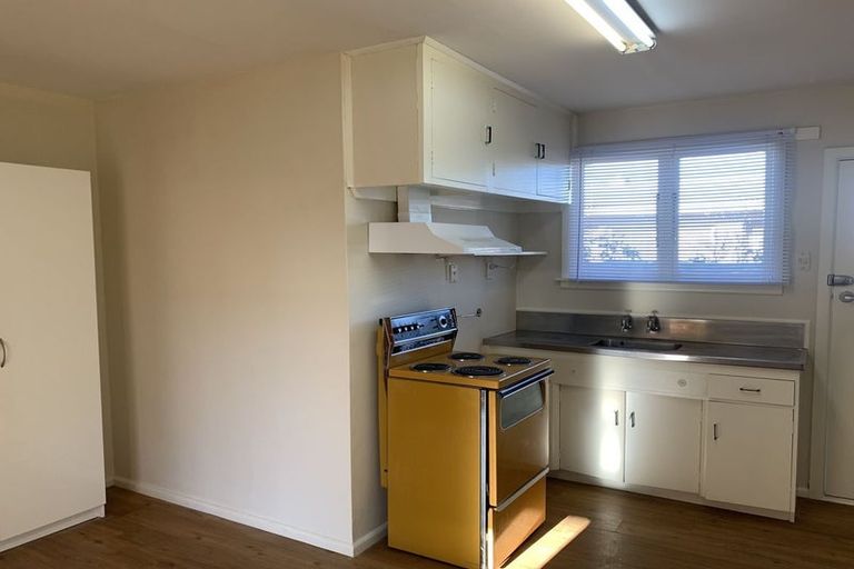 Photo of property in 1/2 Dulles Place, Papanui, Christchurch, 8053