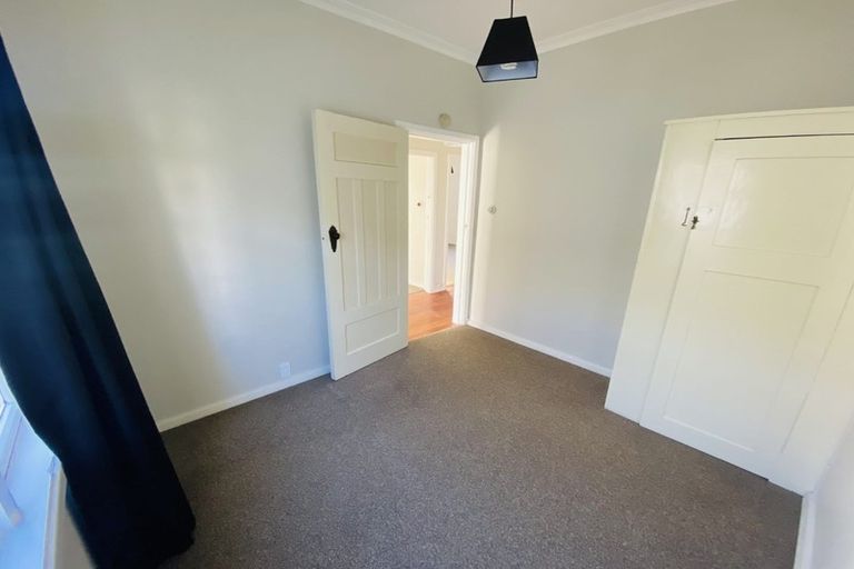 Photo of property in 20 Ludlam Crescent, Woburn, Lower Hutt, 5010