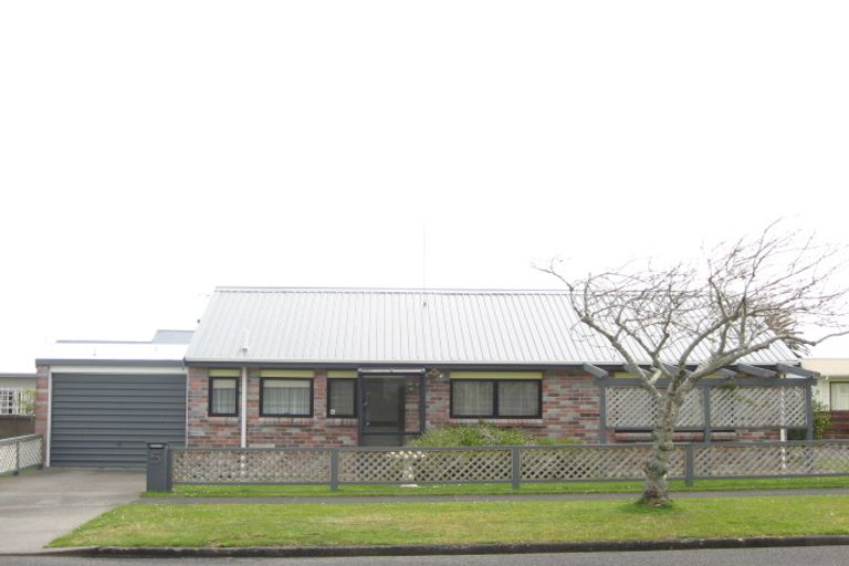 Photo of property in 5c Rawhiti Street, Vogeltown, New Plymouth, 4310