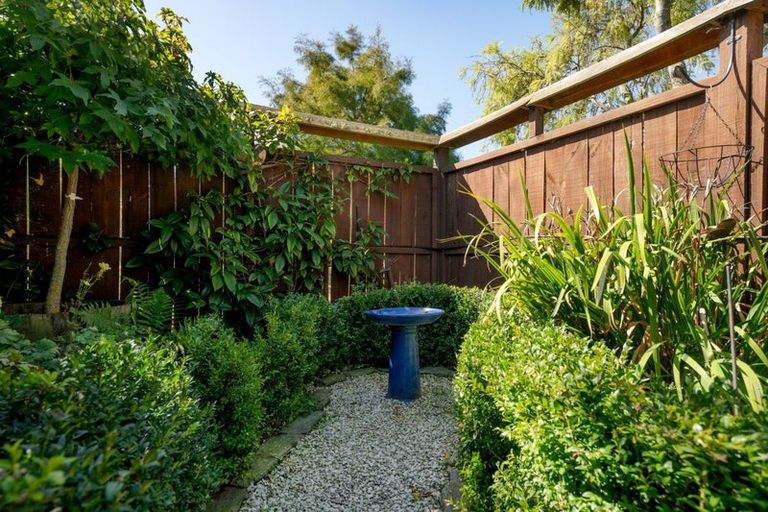 Photo of property in 23 Famille Close, Yaldhurst, Christchurch, 8042