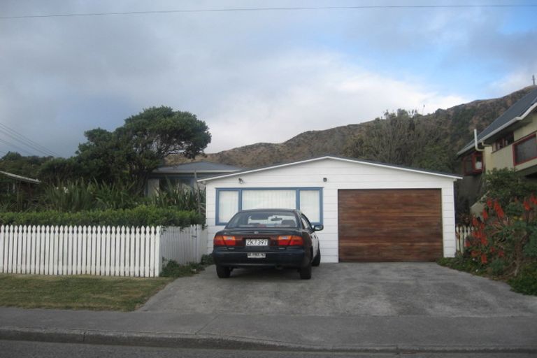 Photo of property in 50 The Parade, Paekakariki, 5034