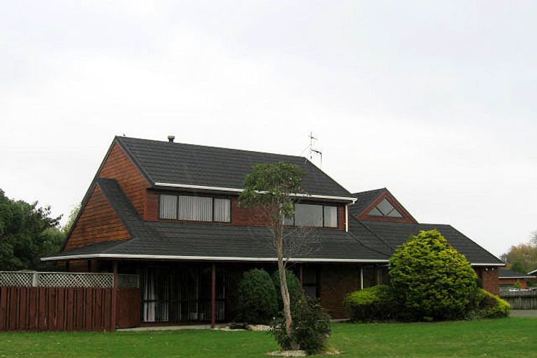 Photo of property in 22 The Avenue, Paraparaumu Beach, Paraparaumu, 5032