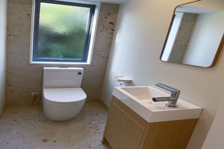 Photo of property in 8 Aoraki Crescent, Albany Heights, Auckland, 0632