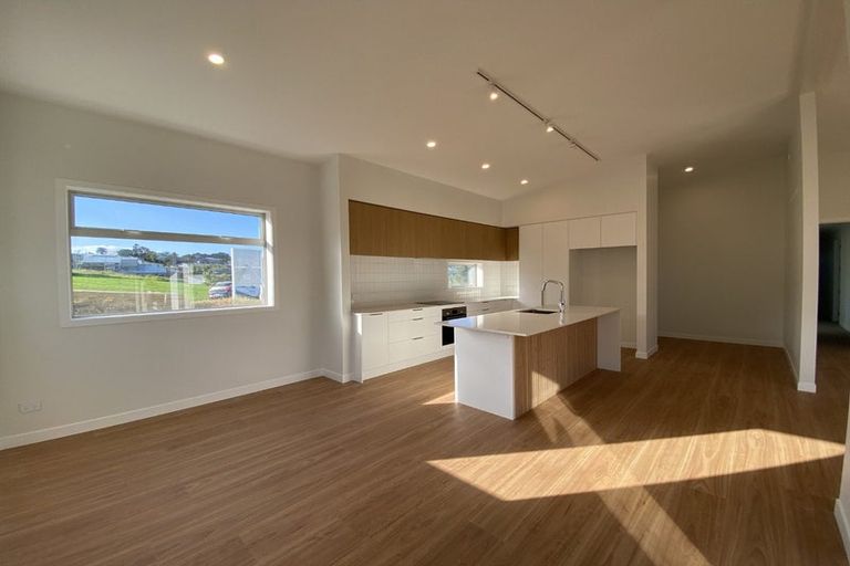 Photo of property in 37 Kia Kaha Drive, Snells Beach, 0920