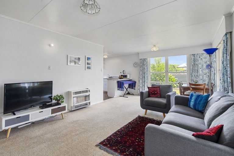 Photo of property in 22a Acacia Street, Kelvin Grove, Palmerston North, 4414