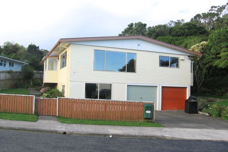 Photo of property in 17 Ceres Crescent, Johnsonville, Wellington, 6037