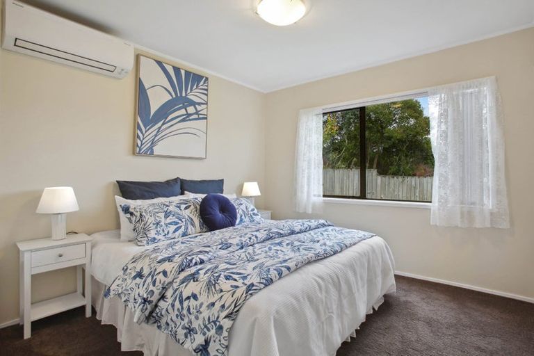 Photo of property in 82 Glen Road, Ranui, Auckland, 0612