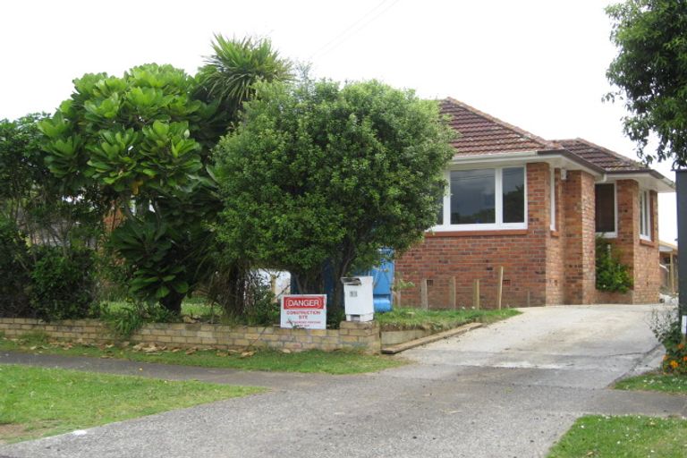 Photo of property in 11 Crawford Avenue, Mangere Bridge, Auckland, 2022