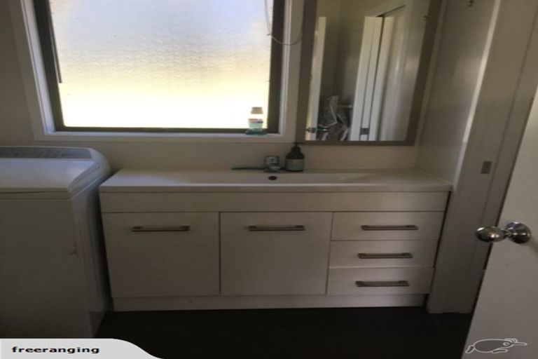 Photo of property in 1283 State Highway 16, Waimauku, 0883