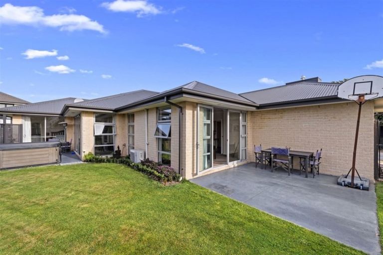 Photo of property in 61 Applefield Court, Northwood, Christchurch, 8051