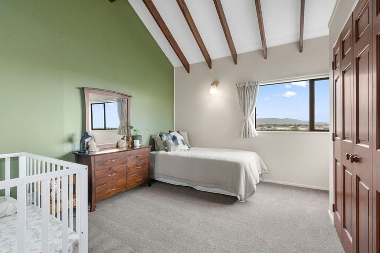 Photo of property in 27 Kawiu Road, Levin, 5510