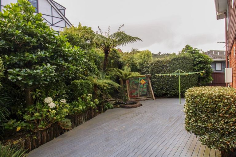 Photo of property in 28 Satara Crescent, Khandallah, Wellington, 6035