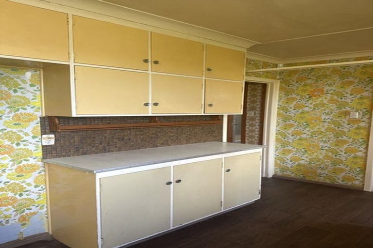 Photo of property in 98 Wharf Road, Te Atatu Peninsula, Auckland, 0610