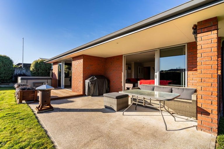 Photo of property in 14 William James Close, Mosgiel, 9024