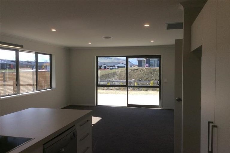 Photo of property in 6 Shipton Court, Lower Shotover, Queenstown, 9304